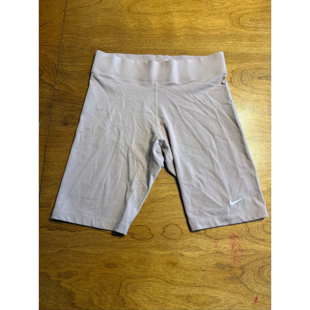 Nike Women's Sportswear Essential Mid-Rise Bike Shorts Beige Tan Size Medium